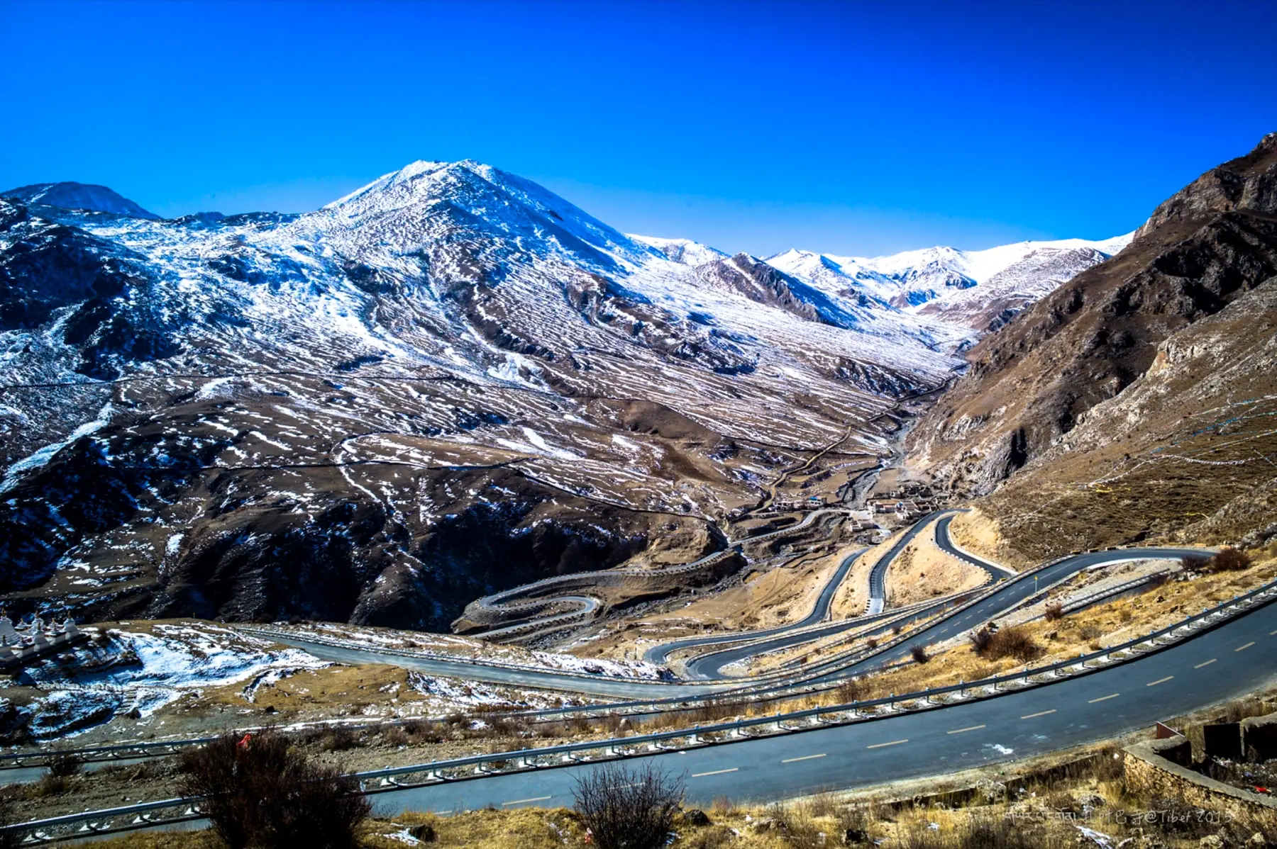 Central Asian mountain road